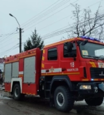 В Тячеві горіло приміщенні виробничого цеху