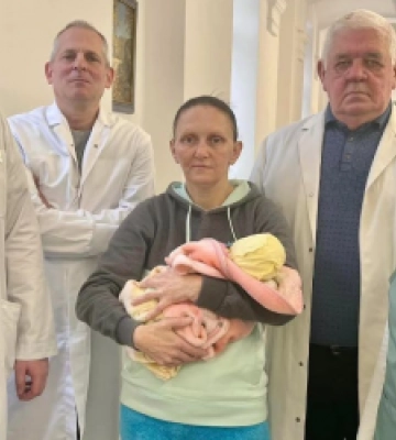 Стала мамою в 11 раз: 40-річна мешканка Львівської області народила хлопчика