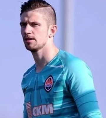 "Спостерігав, як місто вмирає": колишній футболіст "Шахтаря" розповів про окупований Донецьк