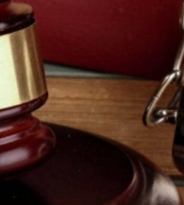 На Дніпропетровщині охоронець &quot;замінував&quot; школи: як його покарали