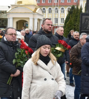 Воїн-революціонер: у Луцьку попрощалися з молодим Героєм Олександром Вдовичем