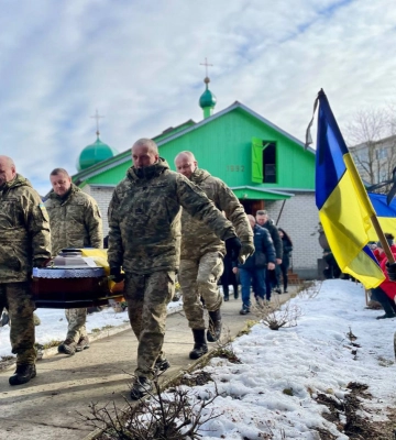 У 23 роки загинув за Україну: на Волині поховали молодого Героя Артура Мельничука. Фото