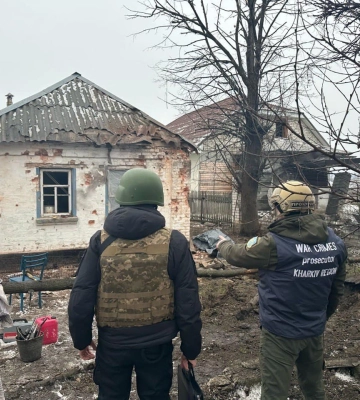 Полицейский получил ранение во время обстрела Купянска 