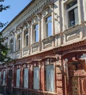 У Полтаві на місці Вечірньої школи буде створено сучасний простір, хостел та безкоштовний шаховий клас