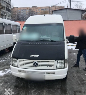 У Рівному патрульні виявили водія з підробленим посвідченням