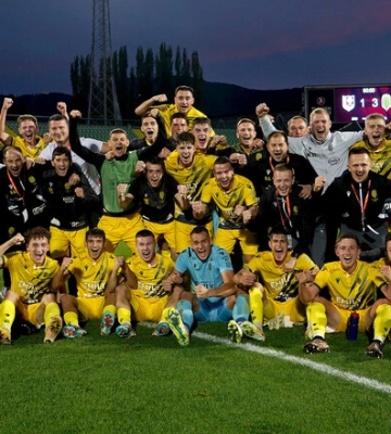 Рух просматривает бывшего игрока Шахтера
