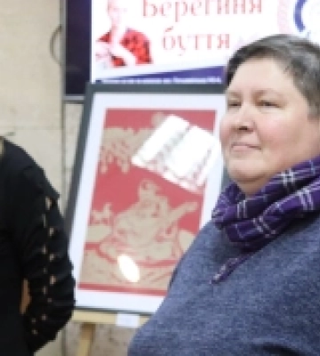 У миколаївській бібліотеці відкрилася персональна виставка майстрині з Первомайську