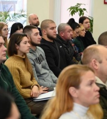 Закарпатські ветерани та члени їхніх родин можуть отримати гранти на відкриття власної справи від Міжнародної організації праці