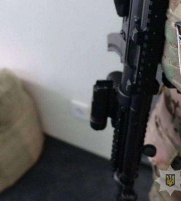 Вилучили мішки з грошима: на Дніпропетровщині в учасників злочинного угрупування вилучили 6 мільйонів доларів
