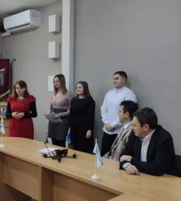 У Тернополі студенти відмовилися від випускного заради дрона для ЗСУ