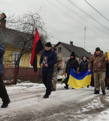 Загинув у бою з окупантами: на Волині поховали полеглого гранатометника Сергія Бляхарчука