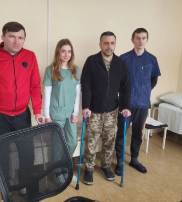 «Дев’ять осколків ношу в собі»: історія бійця з Волині, який пів року був прикутий до ліжка