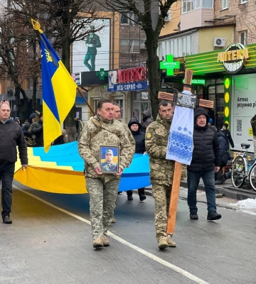 У Костополі попрощалися з добровольцем, який народився у Росії
