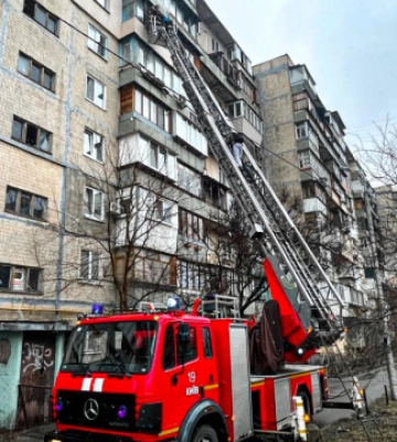 У Дніпровському районі столиці горіла квартира, є загибла