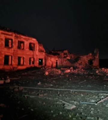 Слов’янськ: російська ракета знищила керамічний цех, пошкоджено житлові будинки, дитячий садок