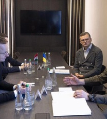 В Ужгороде началась украино-венгерская встреча: первые фото и подробности