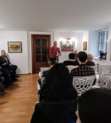 Книгу про історію Галичини, Буковини та Закарпаття презентував військовий Іван Гоменюк у Франківську