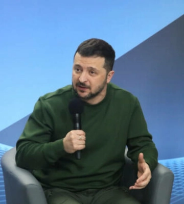 Зеленский об Авдеевке: Там лежат заборы российских трупов, их даже не забирают