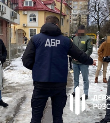 У Львові затримали правоохоронця, який за $10 тис. обіцяв роботу в ДПСУ
