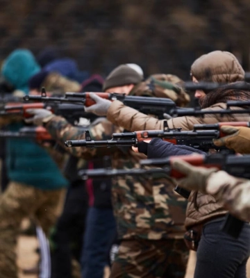 Українцям готують безплатний курс за 16 напрямами військової підготовки