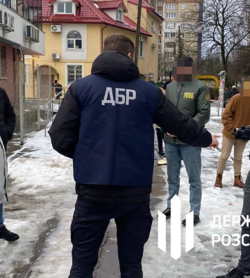 Во Львове задержали правоохранителя, обещавшего работу в ГПСУ за $10 тыс