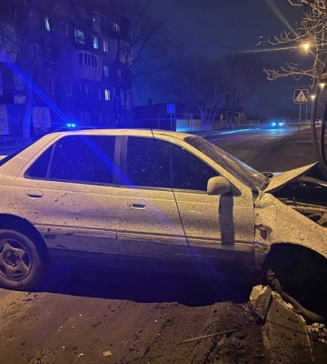 Нетверезий водій в&#039;їхав в електроопору й хотів утекти з місця ДТП: на Одещині розшукали та затримали порушника