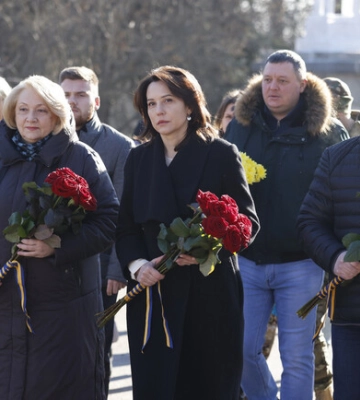 Киевские власти планируют потратить почти полмиллиона гривен на цветы и воду