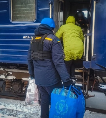 Рятувальники Донеччини евакуювали 4 людей з Авдіївського напрямку