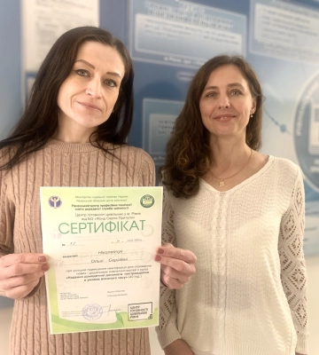 Рівнянка у тролейбусі врятувала чоловіка з інфарктом