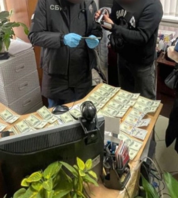 $4 000 за оформлення інвалідності: на Черкащині на хабарі погоріла лікарка
