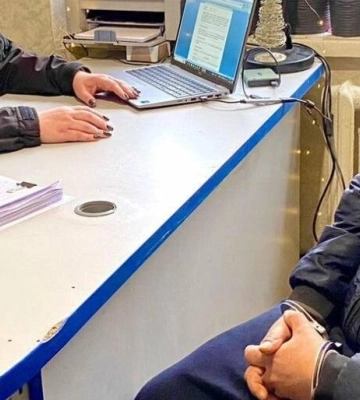 Пограбував серед дня літню переселенку: в Одесі затримали підозрюваного