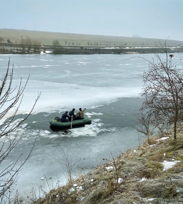 На Тернопільщині троє підлітків провалилися під кригу і загинули — ДСНС