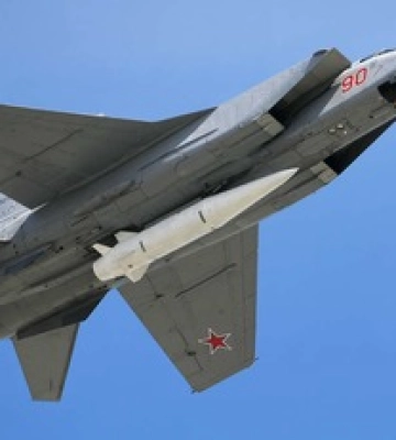 Россия подняла носителя &quot;Кинжалов&quot;, в Харькове раздался взрыв: что известно