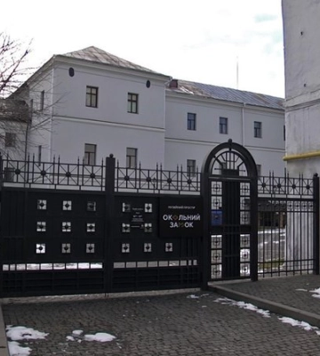 У Луцьку організували екскурсію для вимушено переселених українців