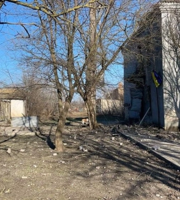 Россияне сбросили взрывчатку возле здания гумштаба в Бериславе