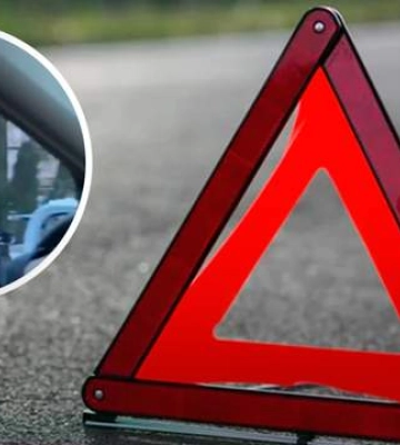 У Львові автомобіль швидкої допомоги протаранив дерево (ВІДЕО)