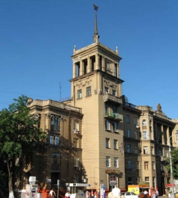 В оккупированном Мариуполе продают разрушенные квартиры за 5 миллионов российских  рублей