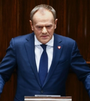 Орбан у справі України «залишився сам на полі бою» - Туск
