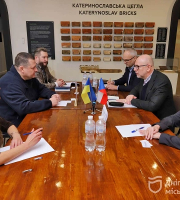 Енергетика, медицина та взаємодія міст: мер Дніпра та Посол Чеської Республіки обговорили подальшу співпрацю