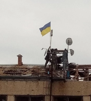 Влада показала, як відбудовують Миролюбівку на деокупованій Херсонщині