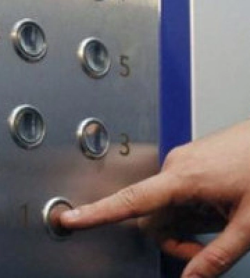 В Києві за три роки відремонтували й замінили понад тисячу зношених та аварійних ліфтів
