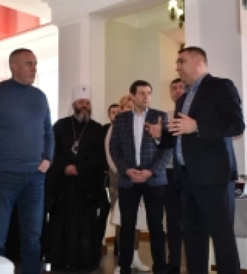 Нові палати та обладнання: на Волині в обласній лікарні відремонтували гематологічне відділення 