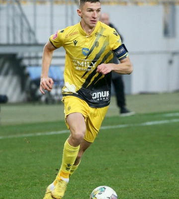 Рух Львов – Штурм – 0:0. Сапуга получил травму. Видеообзор матча