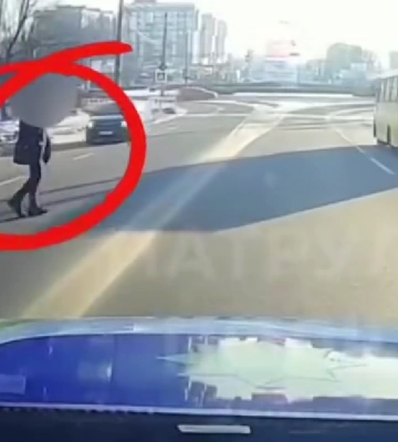 Перебігають дорогу біля переходу: у Тернополі пішоходи понад 100 разів порушили правила