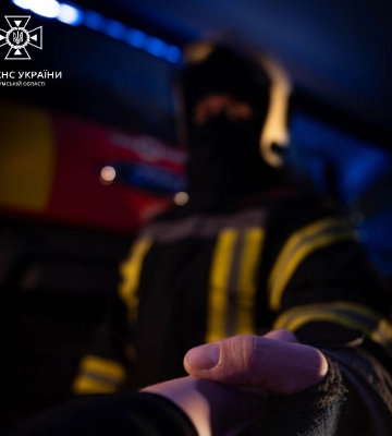 У Конотопі рятувальники допомогли літній жінці, яка потребувала госпіталізації