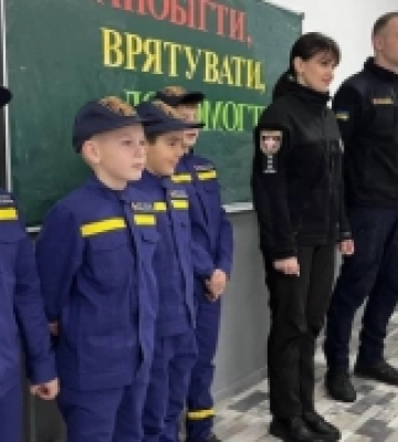 На Волині рятувальники провели «Єдиний урок безпеки» для школярів