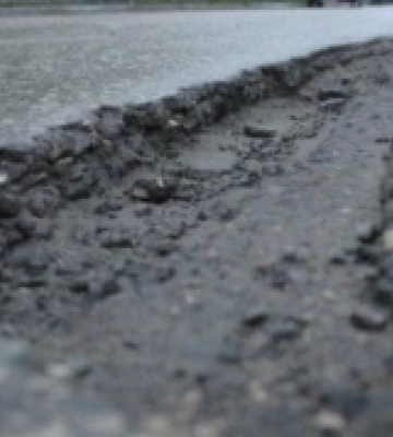 У Сарнах проводитимуть аварійний ремонт доріг
