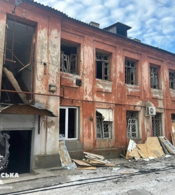 Покровськ потрапив під обстріл РФ: пошкоджено п&#039;ять багатоквартирних будинків і шістьох жителів поранено