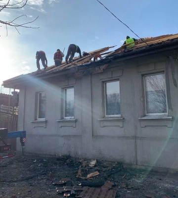 Удары БпЛА по Харькову: коммунальщики работают и в Салтовском районе 