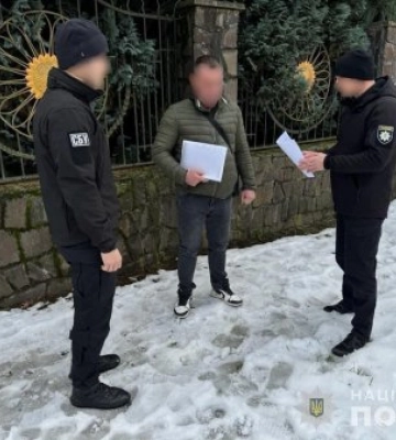 На Закарпатті поліція заблокувала канал незаконного переправлення військовозобовʼязаних за кордон через фірму з міжнародних&amp;hellip;